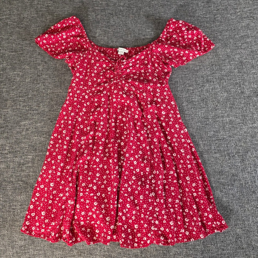 American Eagle Floral Mini Dress XS Red Smocked Ruched Flutter Sleeve Sweetheart